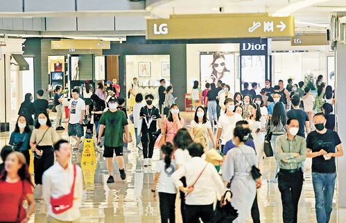 重庆各大商场人气明显回升
