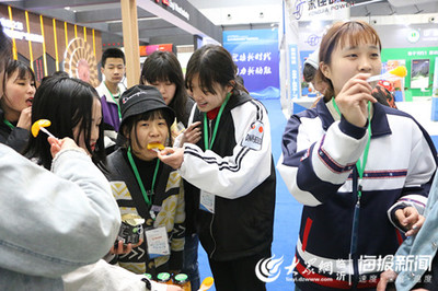 天同食品精彩亮相临沂商城优质产品展览会